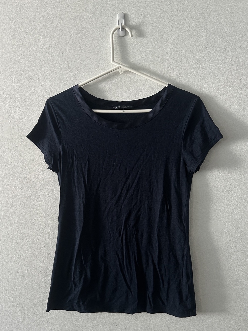 Banana Republic True Navy Blue T-Shirt No Size Tag Est. Size S